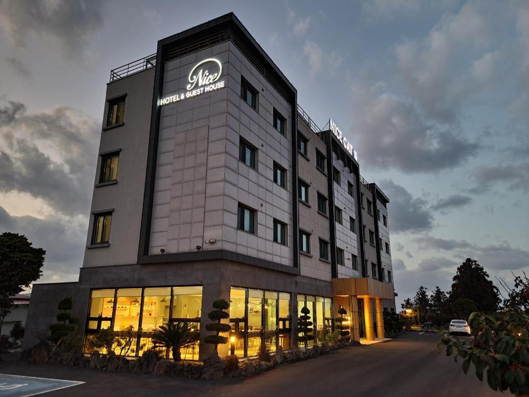 Nice Hotel Jeju Exteriör bild